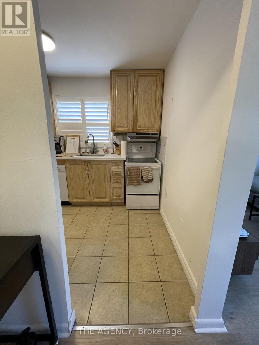 4-2940 Dundas Street W, Toronto, ON, M6P 1Y8 - 13