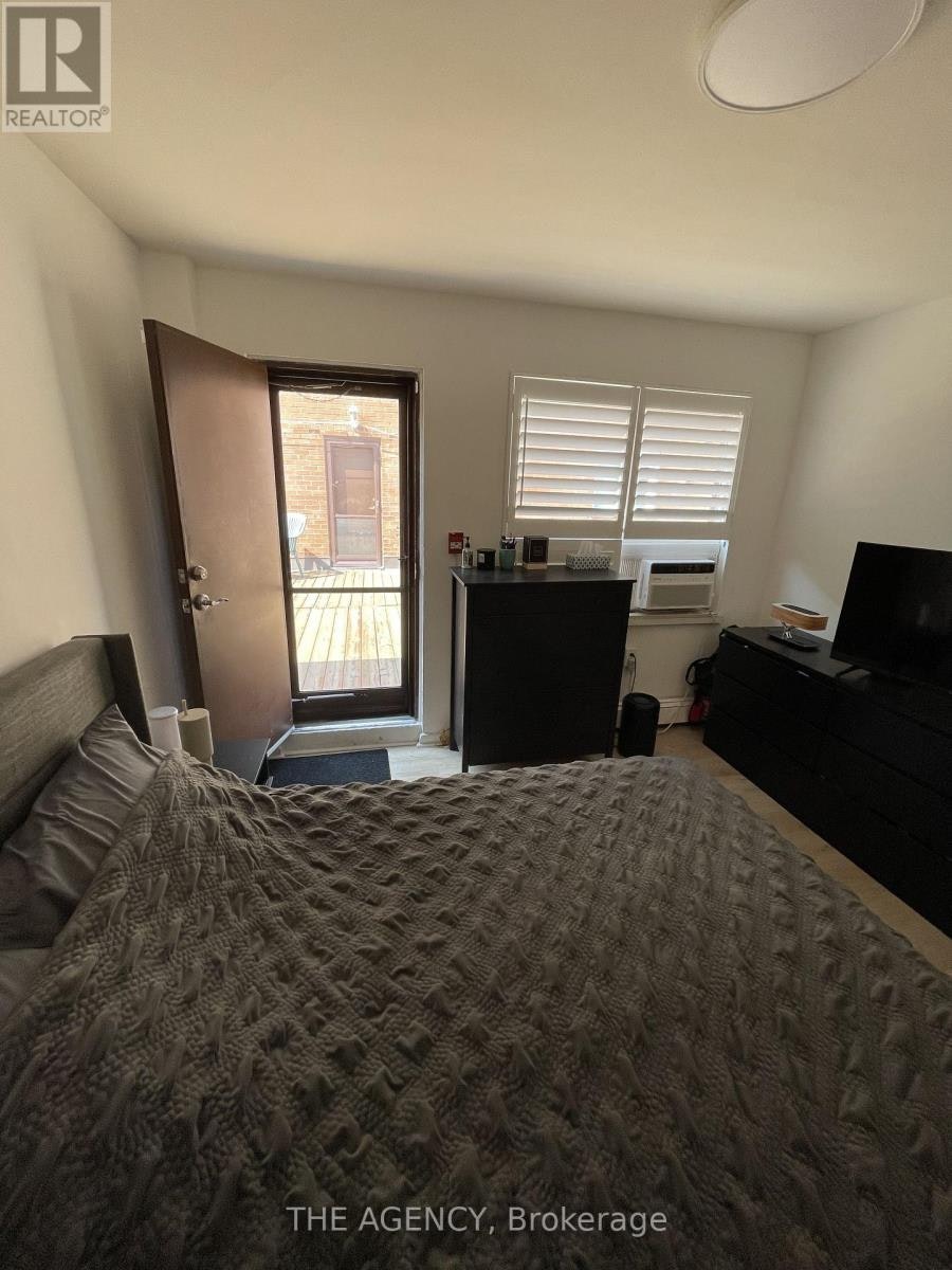 4-2940 Dundas Street W, Toronto, ON, M6P 1Y8 - 7