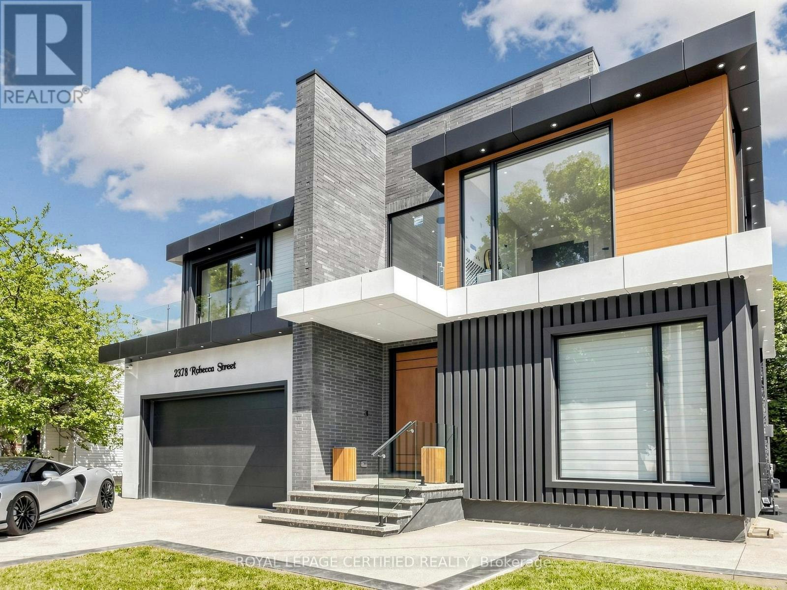2378 Rebecca Street, Oakville, ON, L6L 2A9