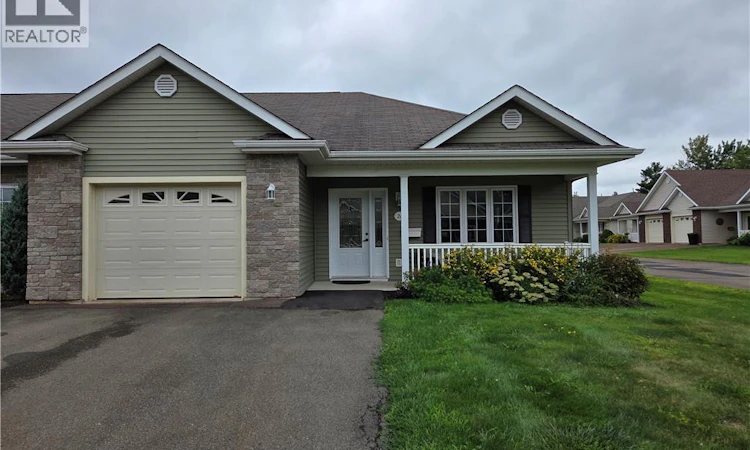 26 Adelie Lane
