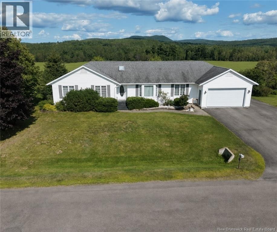 36 Meredith Drive, Sussex Corner, NB, E4E 2T7