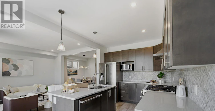 42 Clonfadda Terrace, Manotick, ON, K2J 6E9 - 12