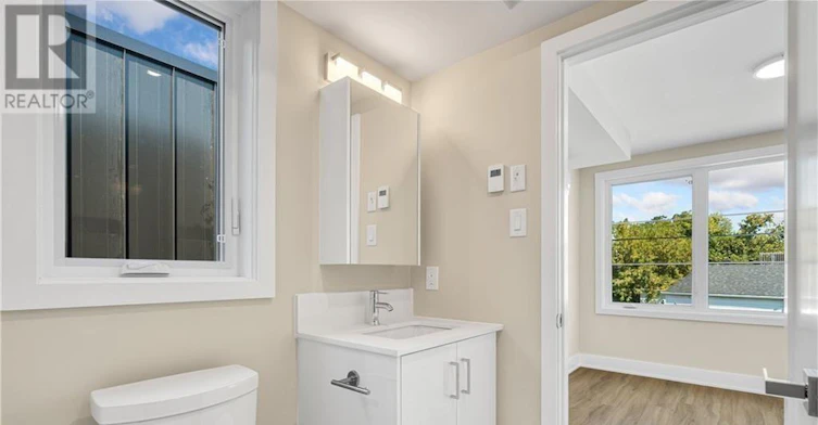 5-364 Winona Avenue, Ottawa, ON, K1Z 5H7 - 9