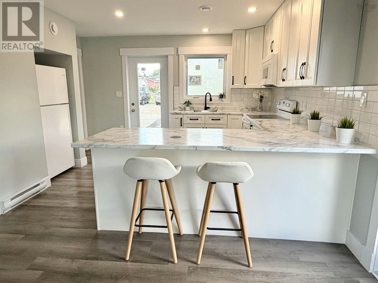 100 Maloney Street, Sydney, NS, B1N 2C8