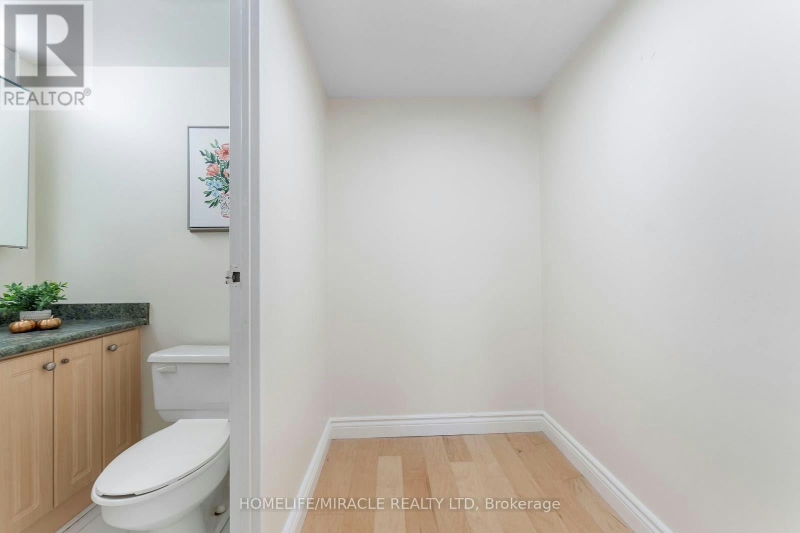 202-3700 Kaneff Crescent N, Mississauga, ON, L5A 4B8 - 7