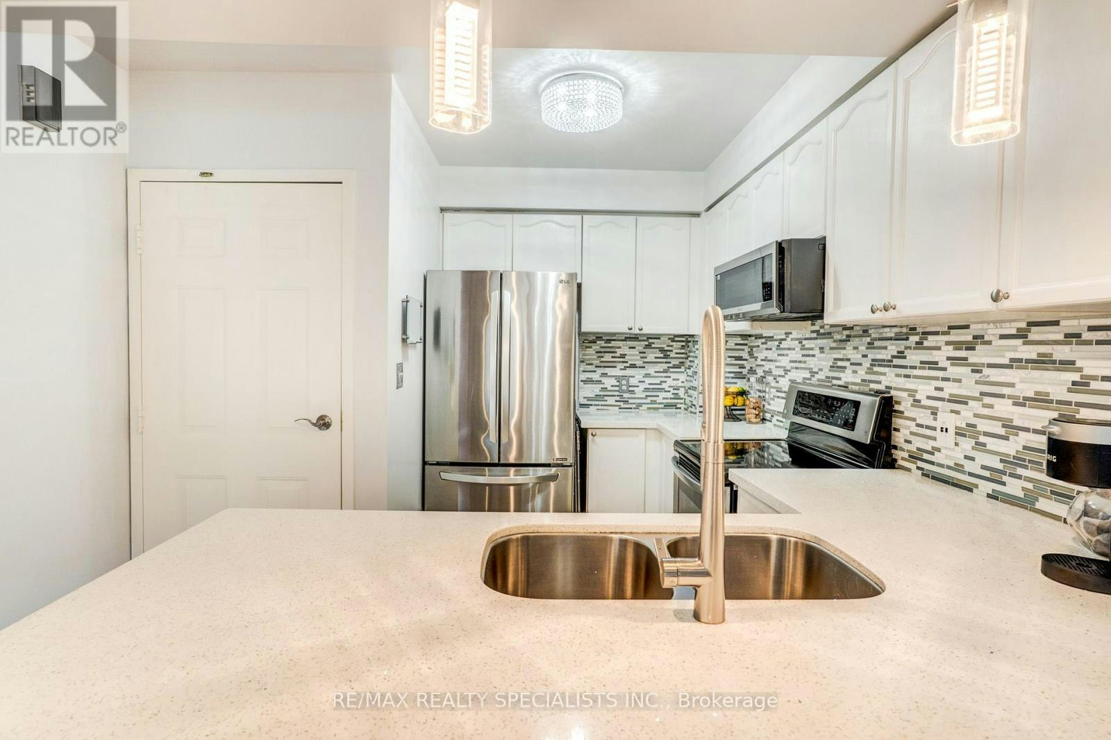 11-615 Shoreline Drive, Mississauga, ON, L5B 4K4 - 14