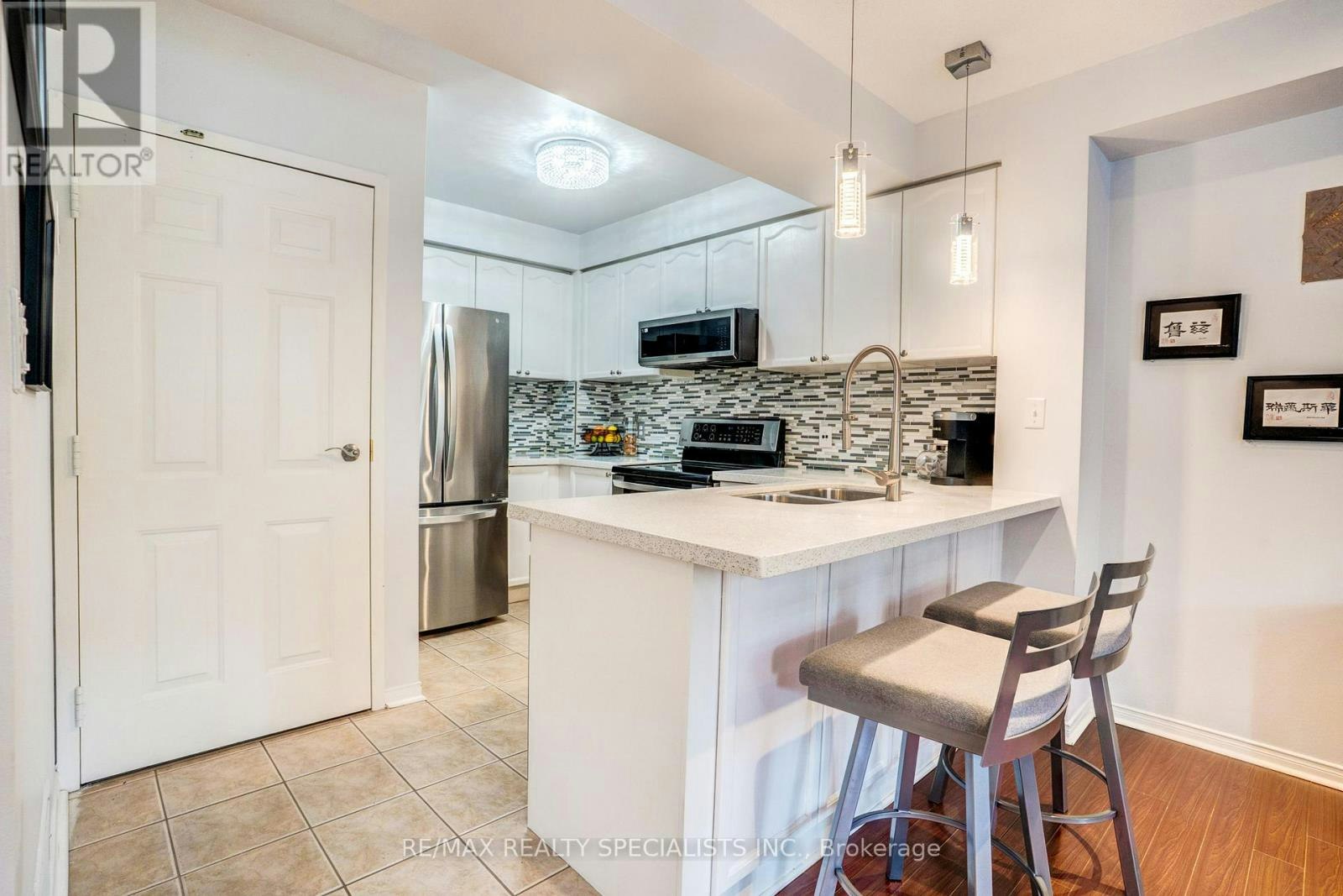 11-615 Shoreline Drive, Mississauga, ON, L5B 4K4 - 12