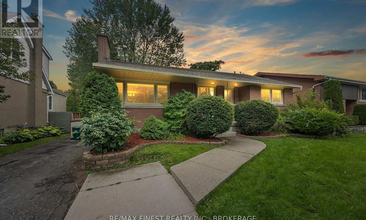 140A Liddell Crescent