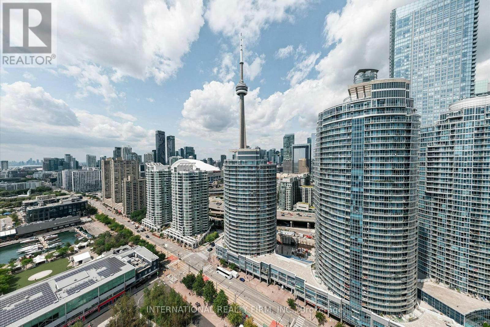 PH4-218 Queens Quay W, Toronto, ON, M5J 2Y6