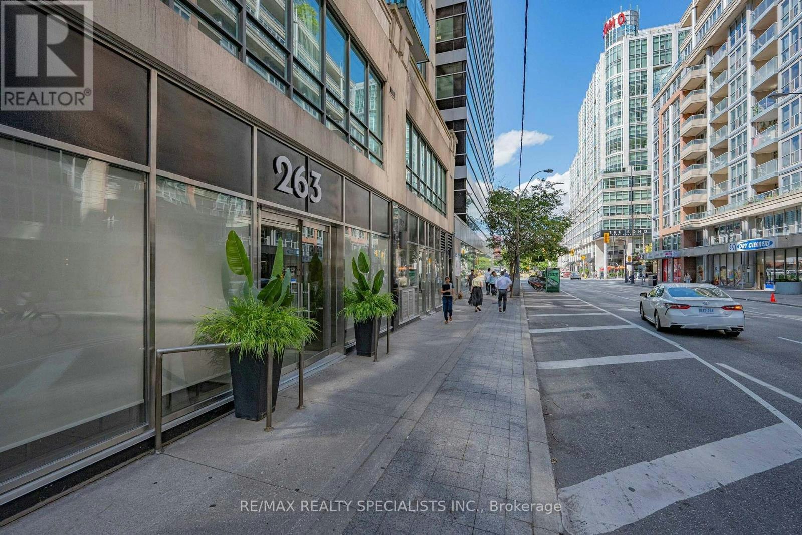 503-263 Wellington Street W, Toronto, ON, M5V 3E6