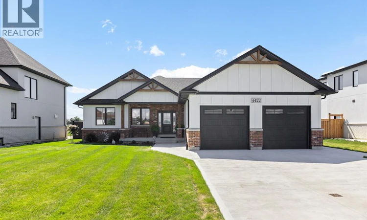 4422 Belmont