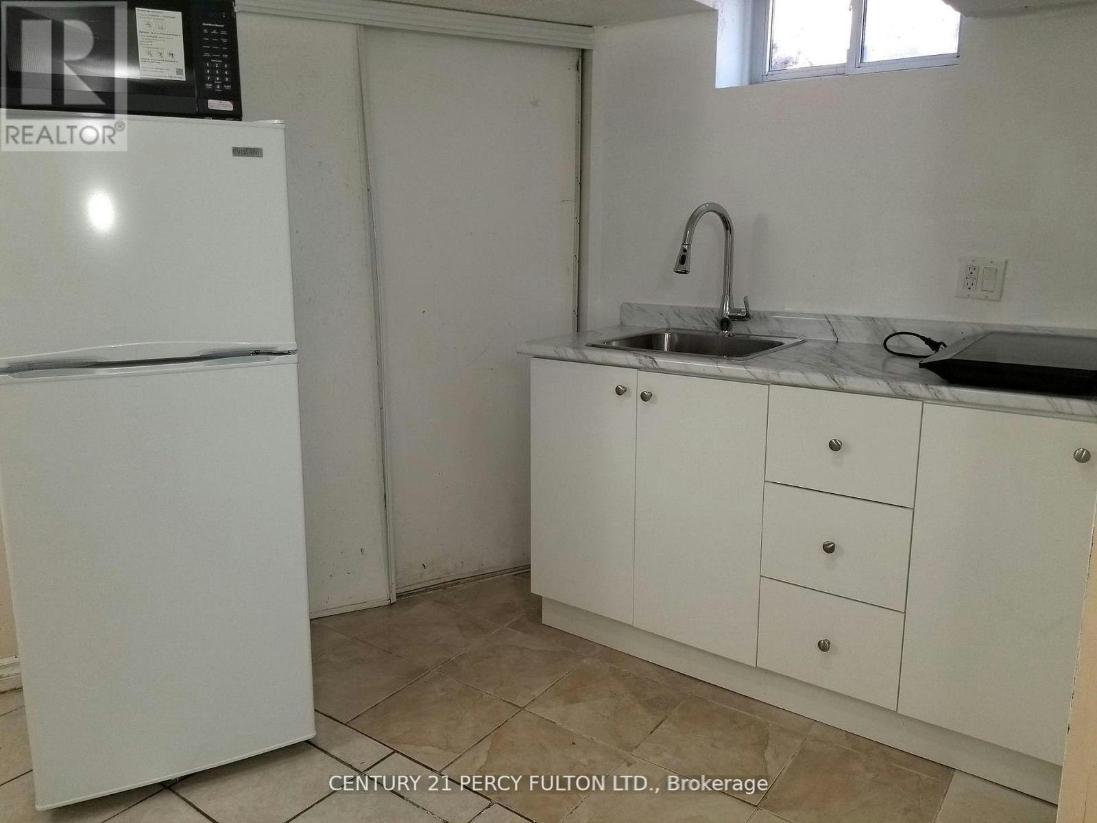 BSMT 2-182 Confederation Drive, Toronto, ON, M1G 1B1 - 2