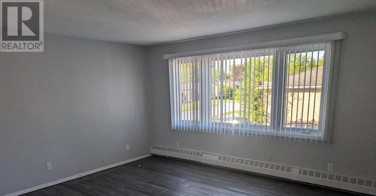 7-301 West Street N, Orillia, ON, L3V 5E1 - 2