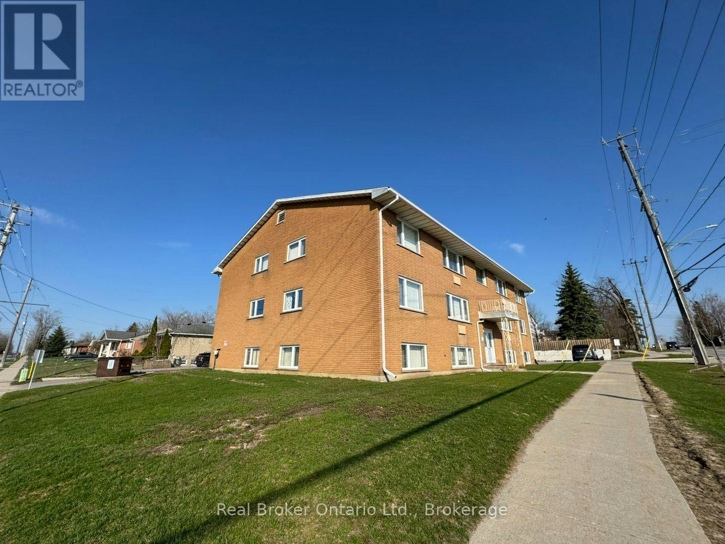 7-301 West Street N, Orillia, ON, L3V 5E1 - 8