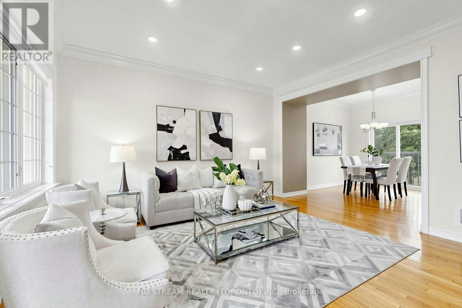 15-123 Georgian Drive, Oakville, ON, L6H 0E7