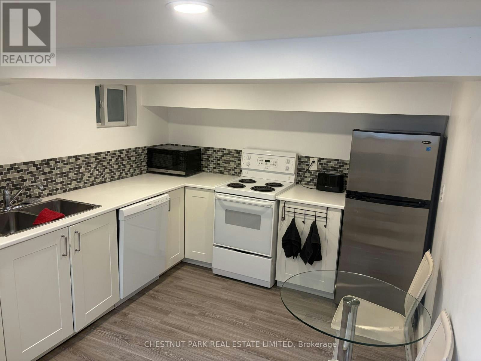 15 Denison Road E, Toronto, ON, M9N 1B6 - 4