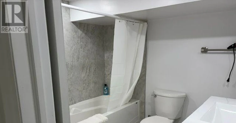 15 Denison Road E, Toronto, ON, M9N 1B6 - 9