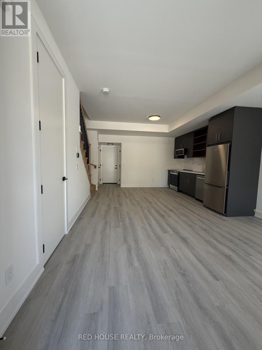 39 Everett Common, St. Catharines, ON, L2P 0H1 - 2