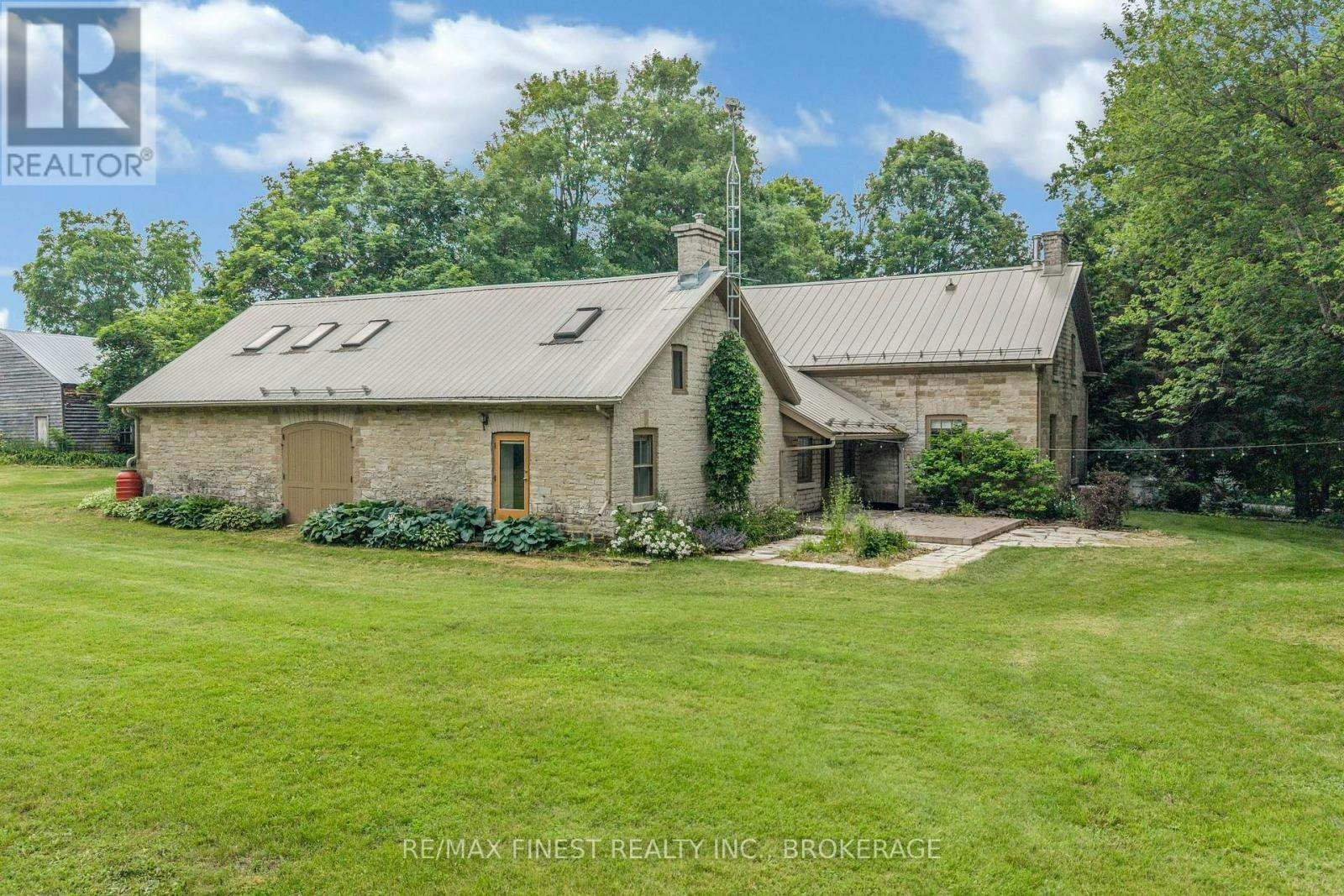 4247 Henderson Road, South Frontenac, ON, K0H 1V0 - 42