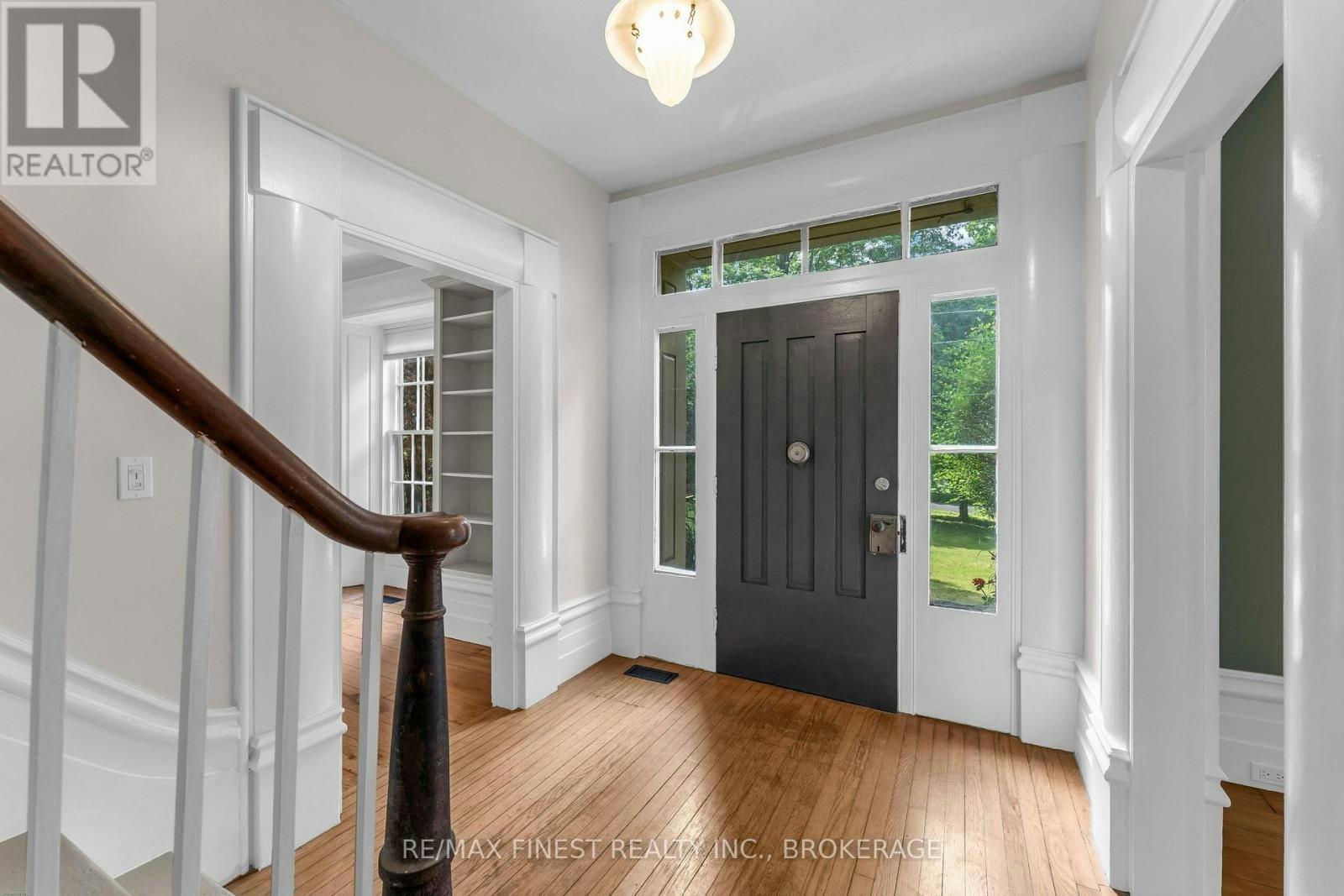 4247 Henderson Road, South Frontenac, ON, K0H 1V0 - 3