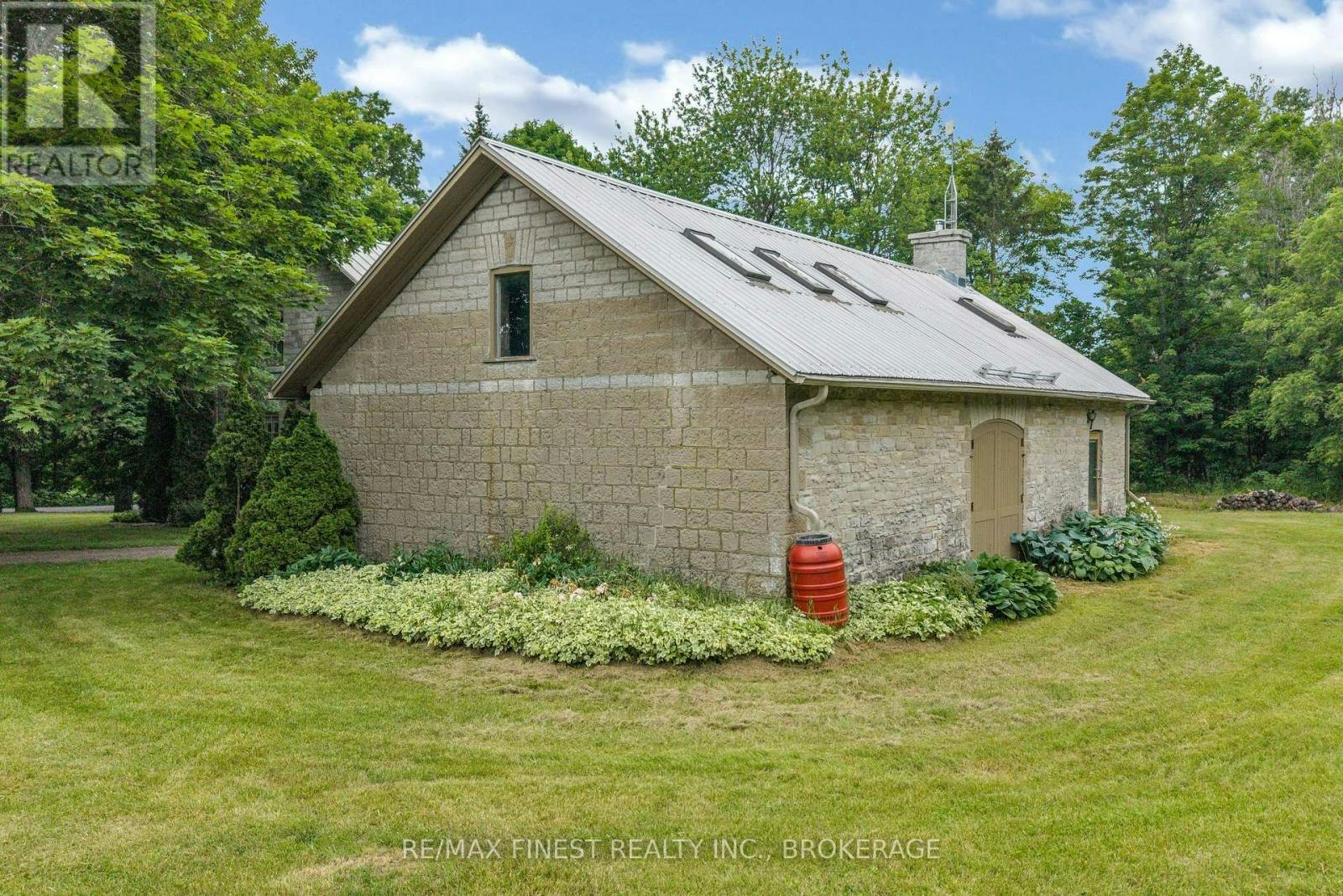 4247 Henderson Road, South Frontenac, ON, K0H 1V0 - 47