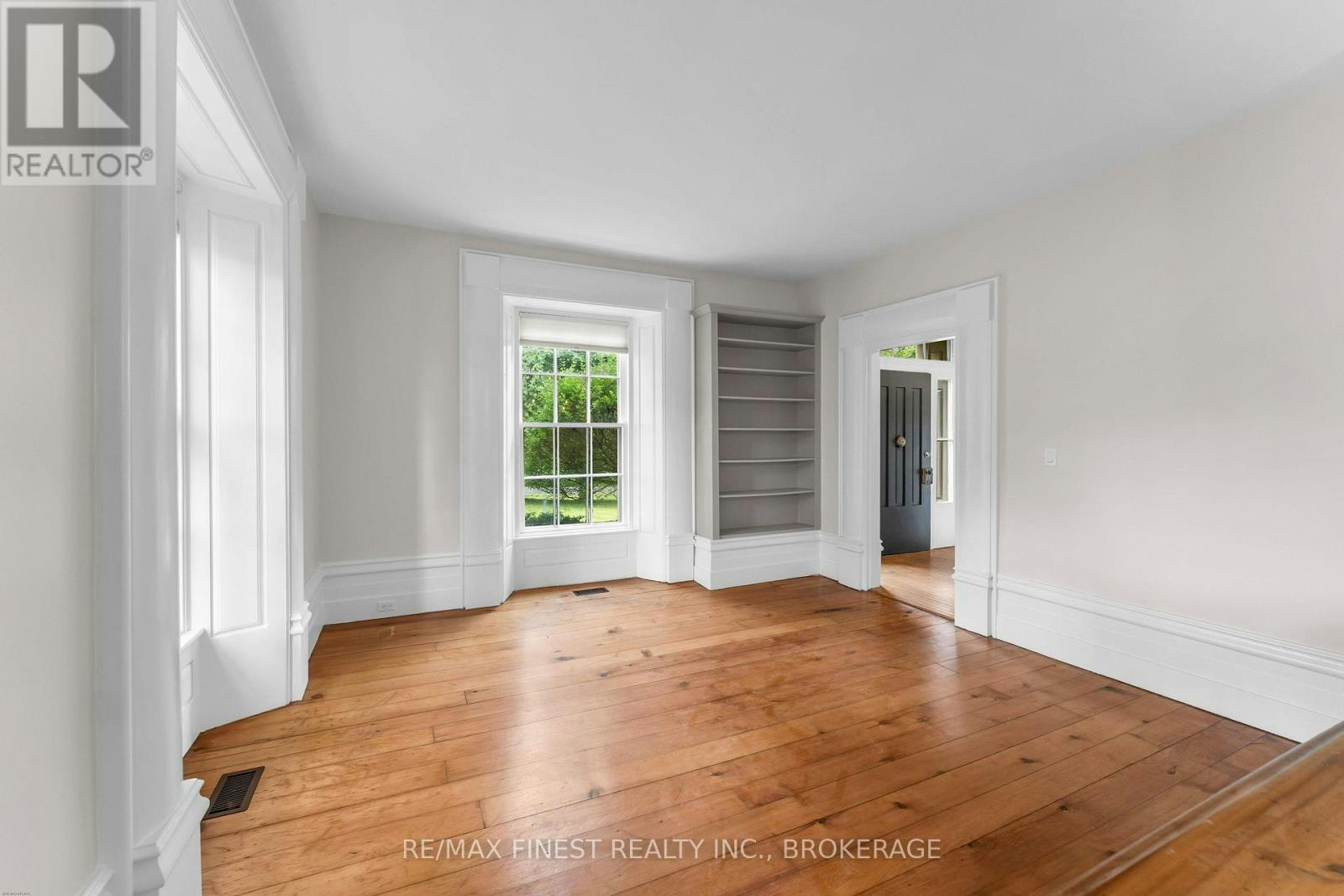 4247 Henderson Road, South Frontenac, ON, K0H 1V0 - 11