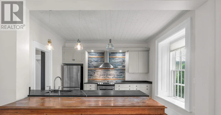 4247 Henderson Road, South Frontenac, ON, K0H 1V0 - 7