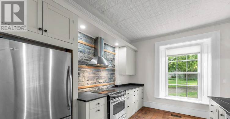 4247 Henderson Road, South Frontenac, ON, K0H 1V0 - 9