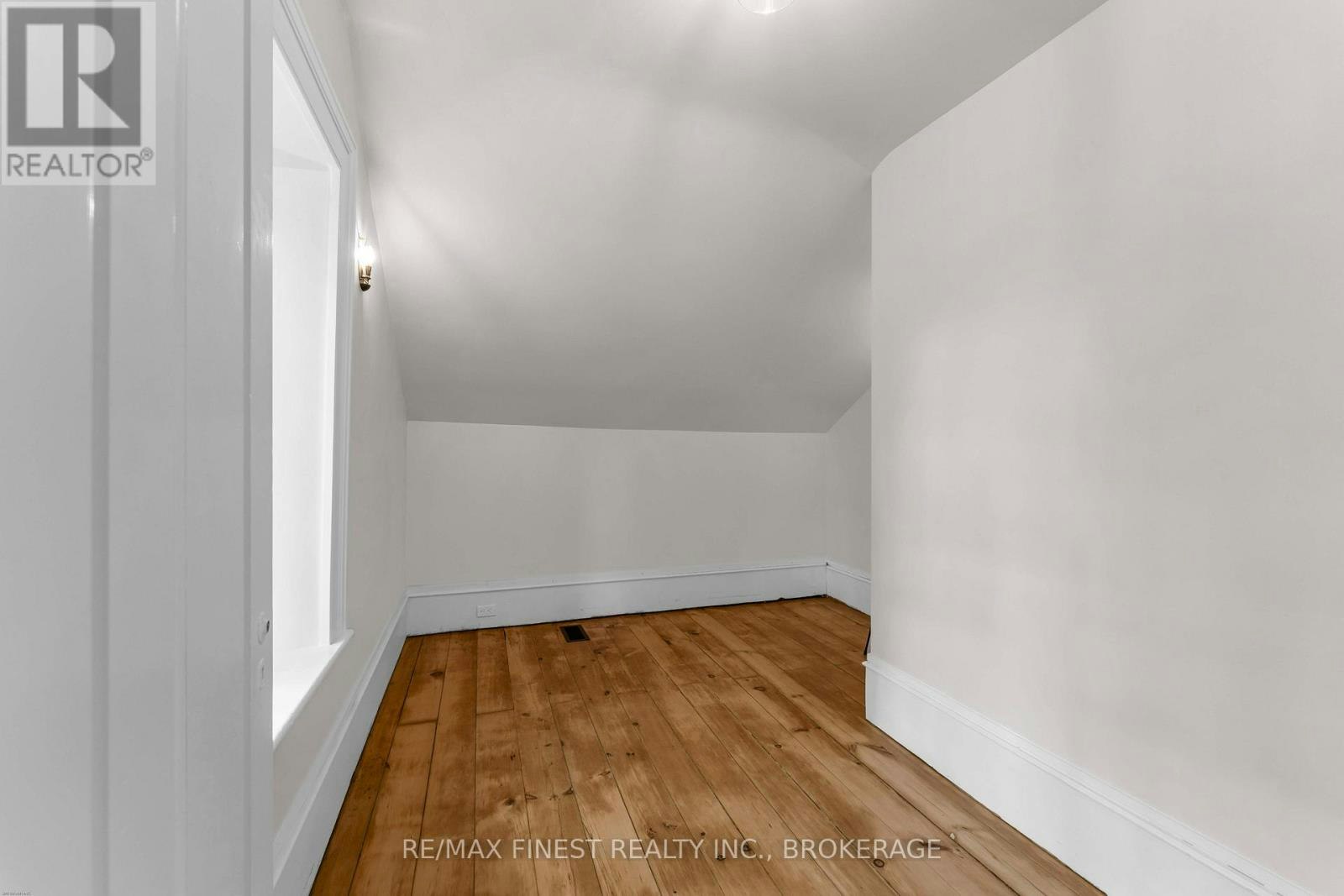 4247 Henderson Road, South Frontenac, ON, K0H 1V0 - 40