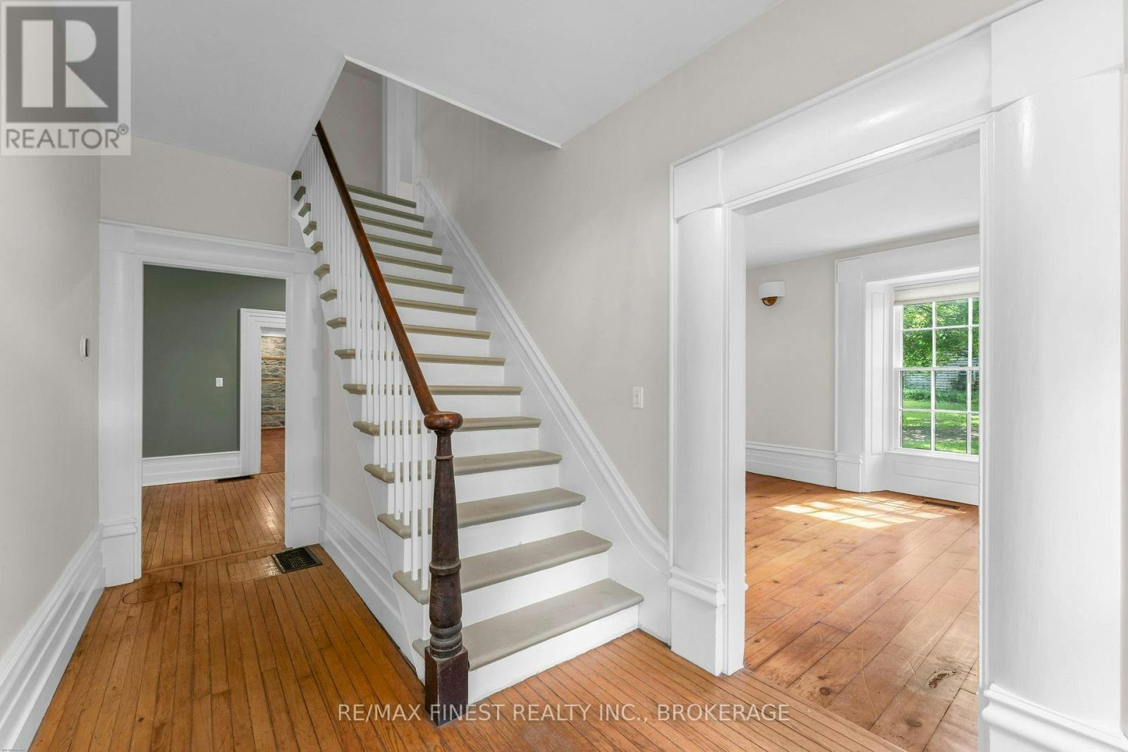 4247 Henderson Road, South Frontenac, ON, K0H 1V0 - 4