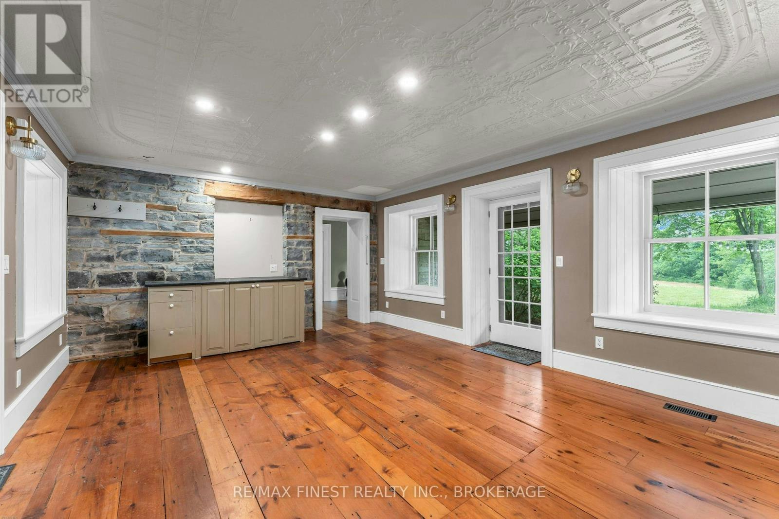 4247 Henderson Road, South Frontenac, ON, K0H 1V0 - 28