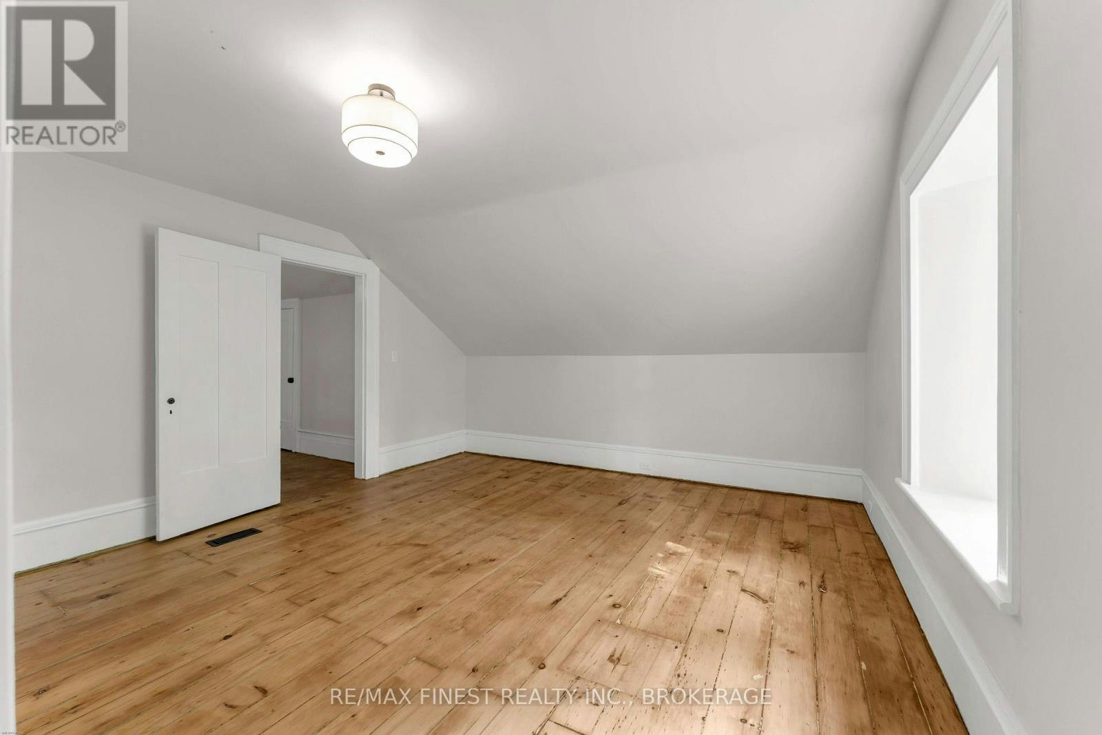 4247 Henderson Road, South Frontenac, ON, K0H 1V0 - 38