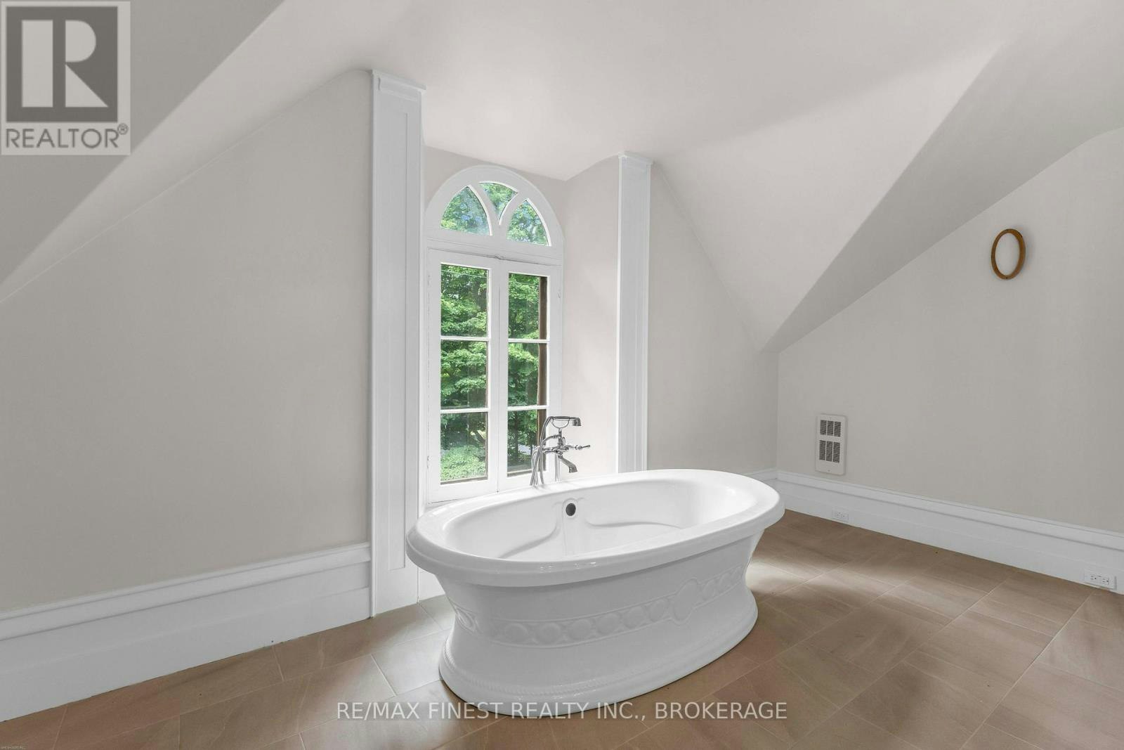 4247 Henderson Road, South Frontenac, ON, K0H 1V0 - 36