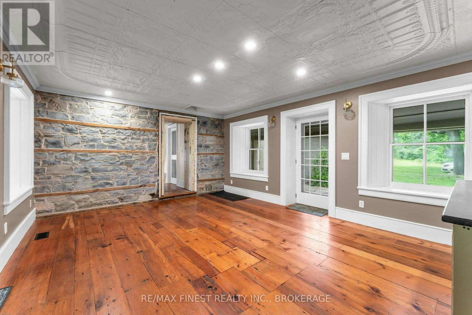 4247 Henderson Road, South Frontenac, ON, K0H 1V0 - 29