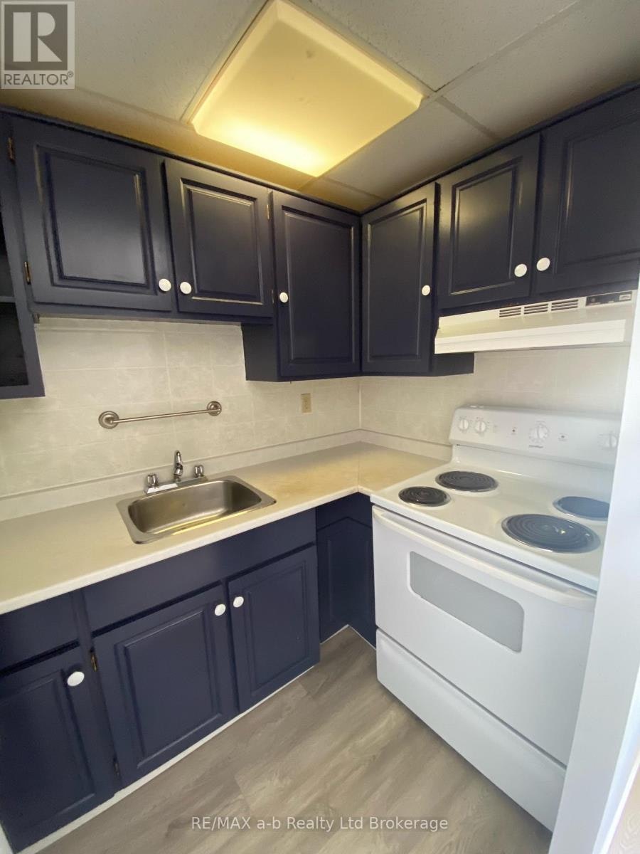1-26 Stanley Street, London, ON, N6C 1B1 - 2