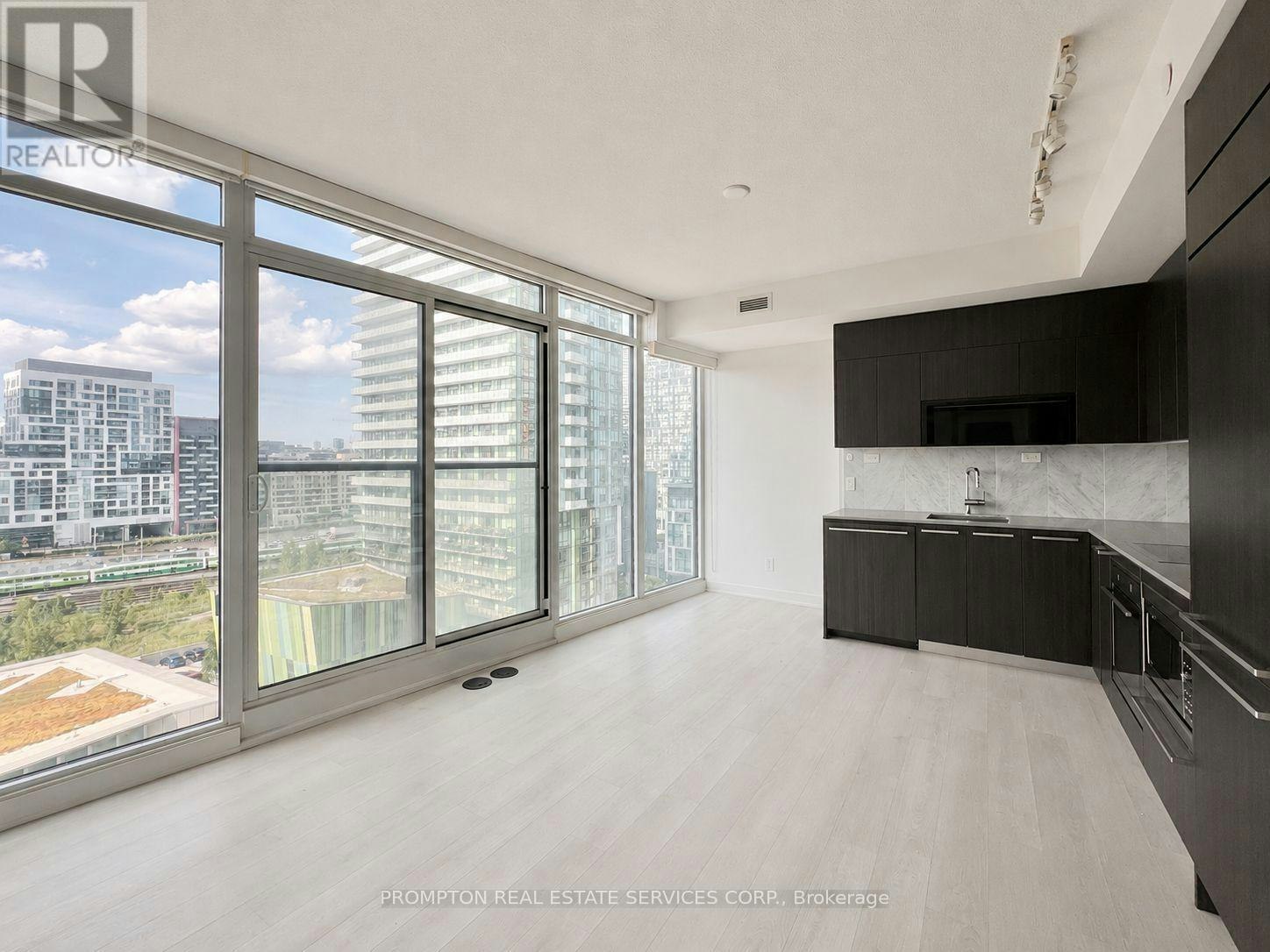 1105-80 Queens Wharf Road, Toronto, ON, M5V 0J3 - 11