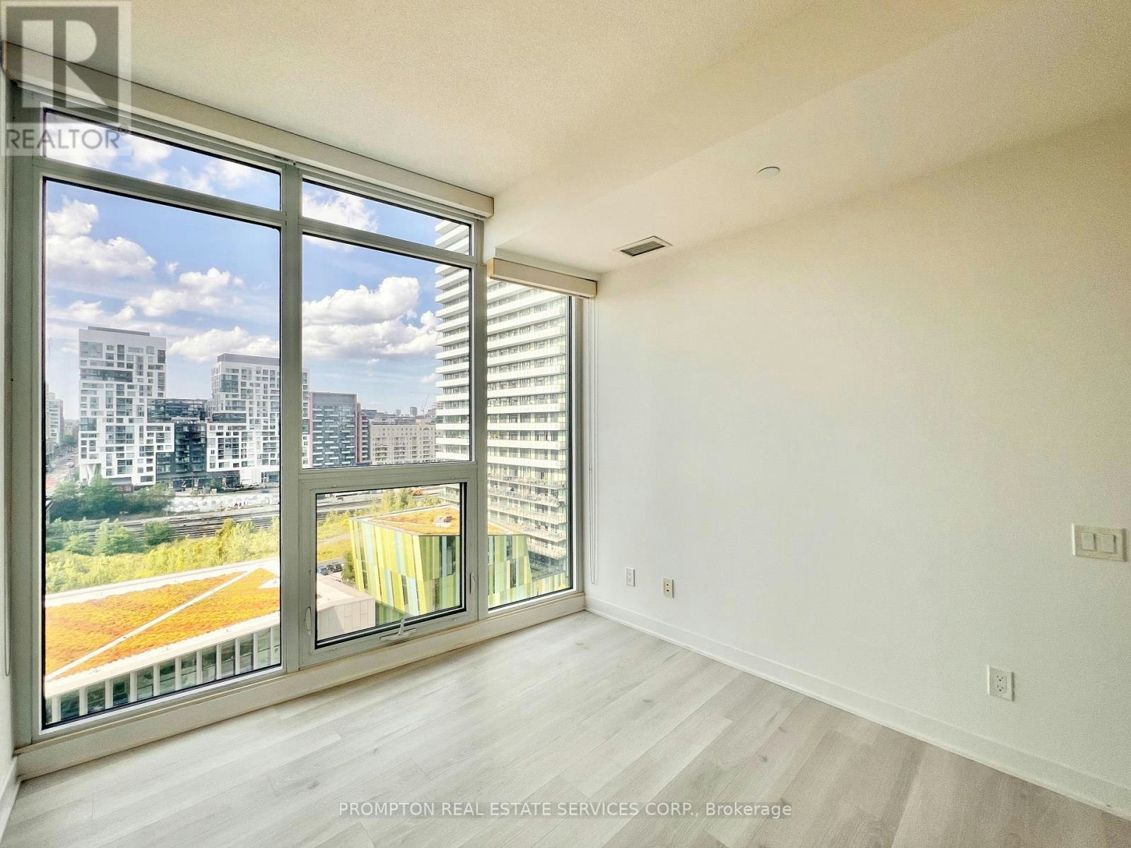 1105-80 Queens Wharf Road, Toronto, ON, M5V 0J3 - 7