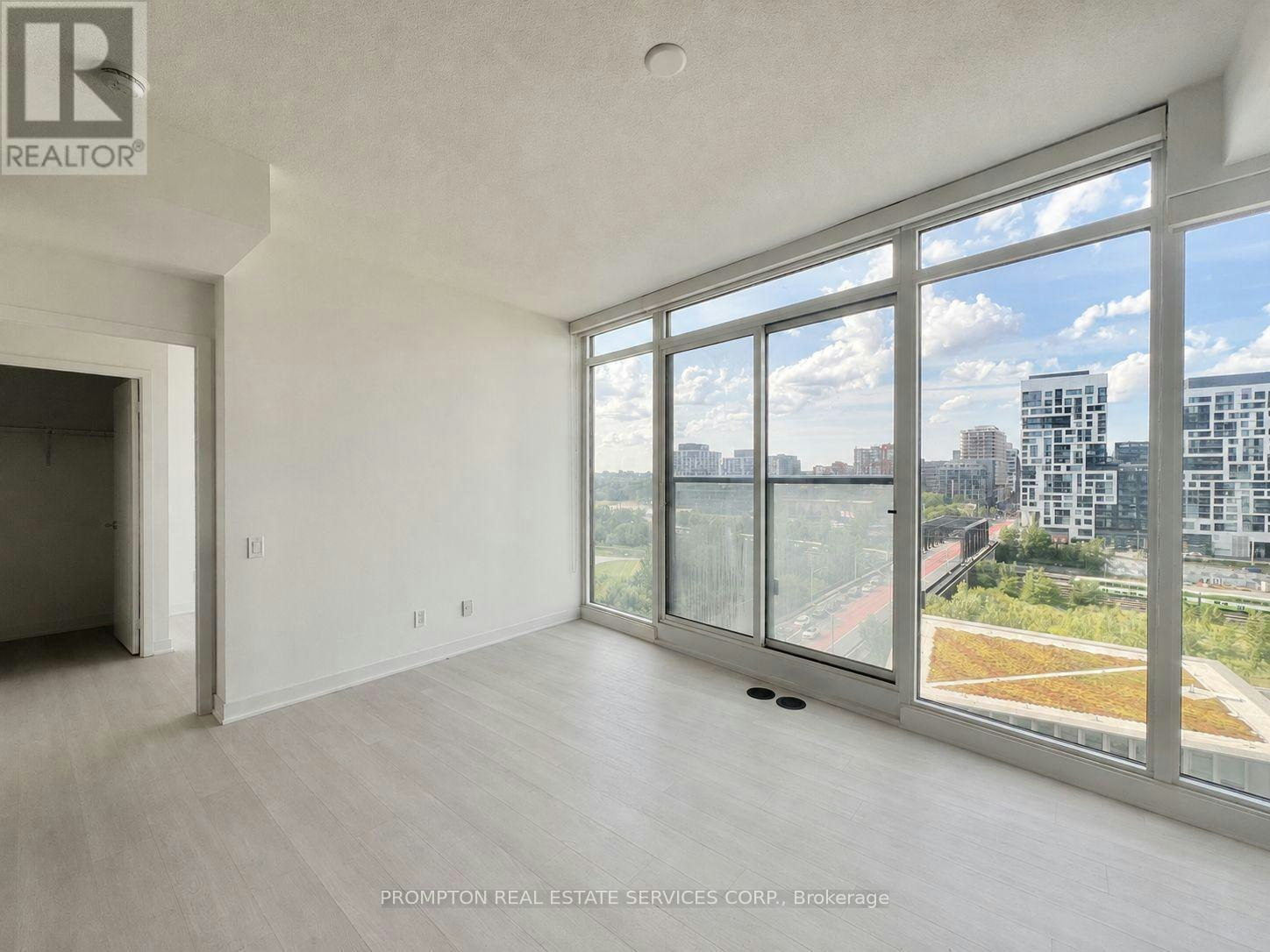 1105-80 Queens Wharf Road, Toronto, ON, M5V 0J3 - 5