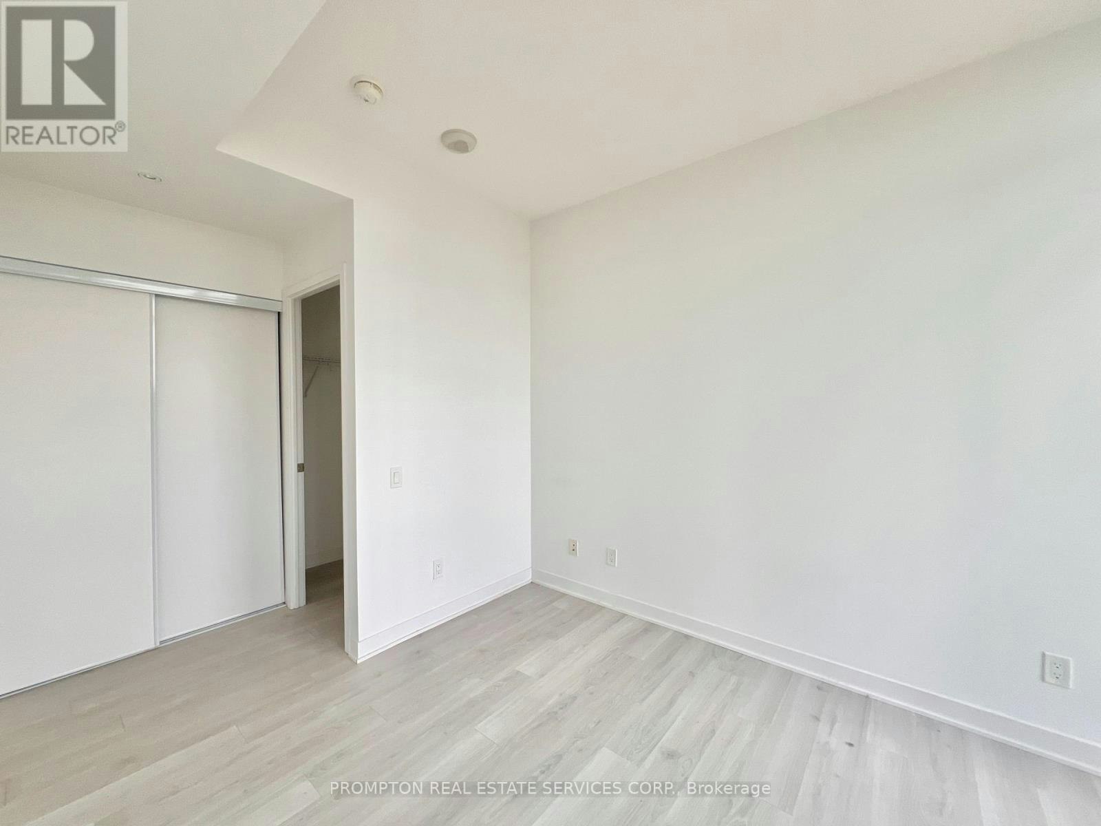 1105-80 Queens Wharf Road, Toronto, ON, M5V 0J3 - 9