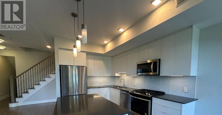 12-1265 Birchmount Road, Toronto, ON, M1P 0E9 - 4