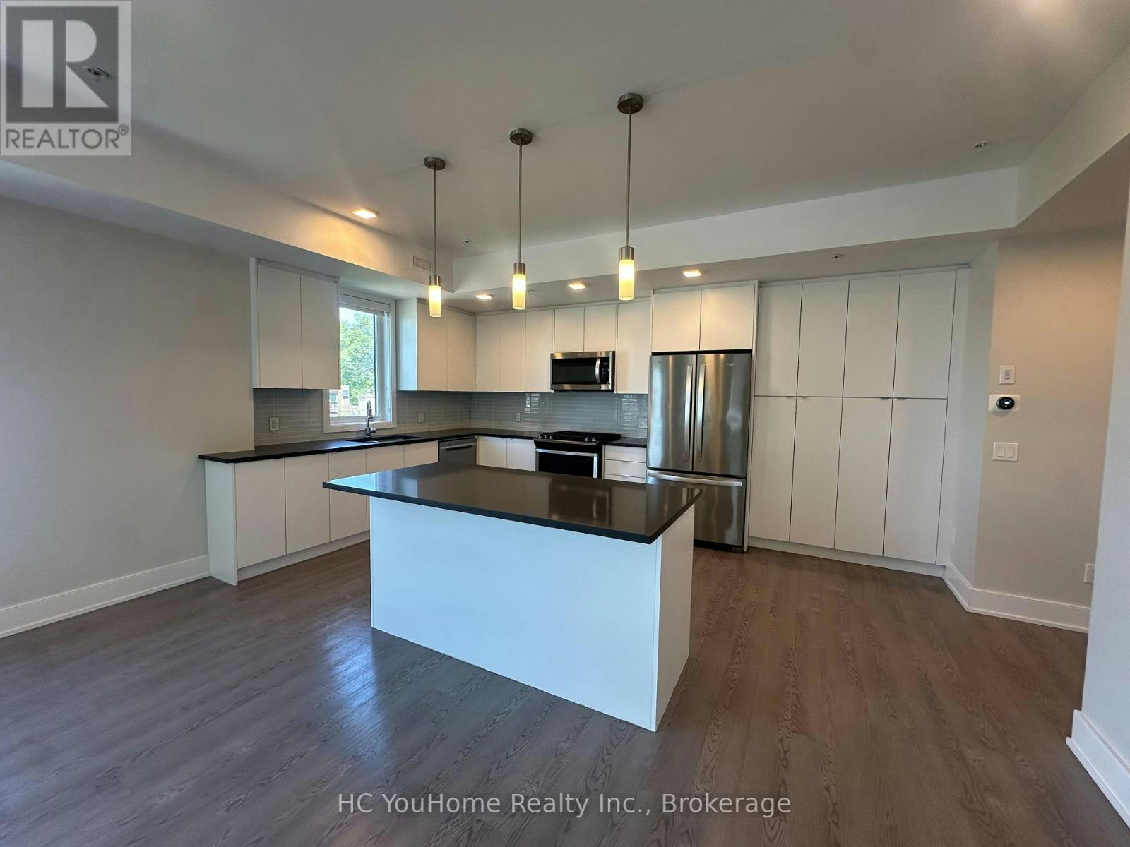 02-1265 Birchmount Road, Toronto, ON, M1P 0E9 - 3