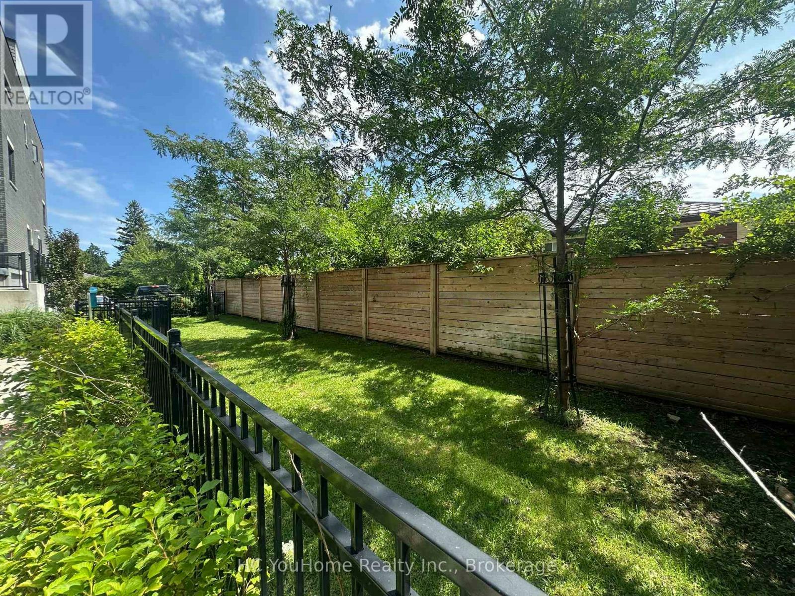 02-1265 Birchmount Road, Toronto, ON, M1P 0E9 - 20