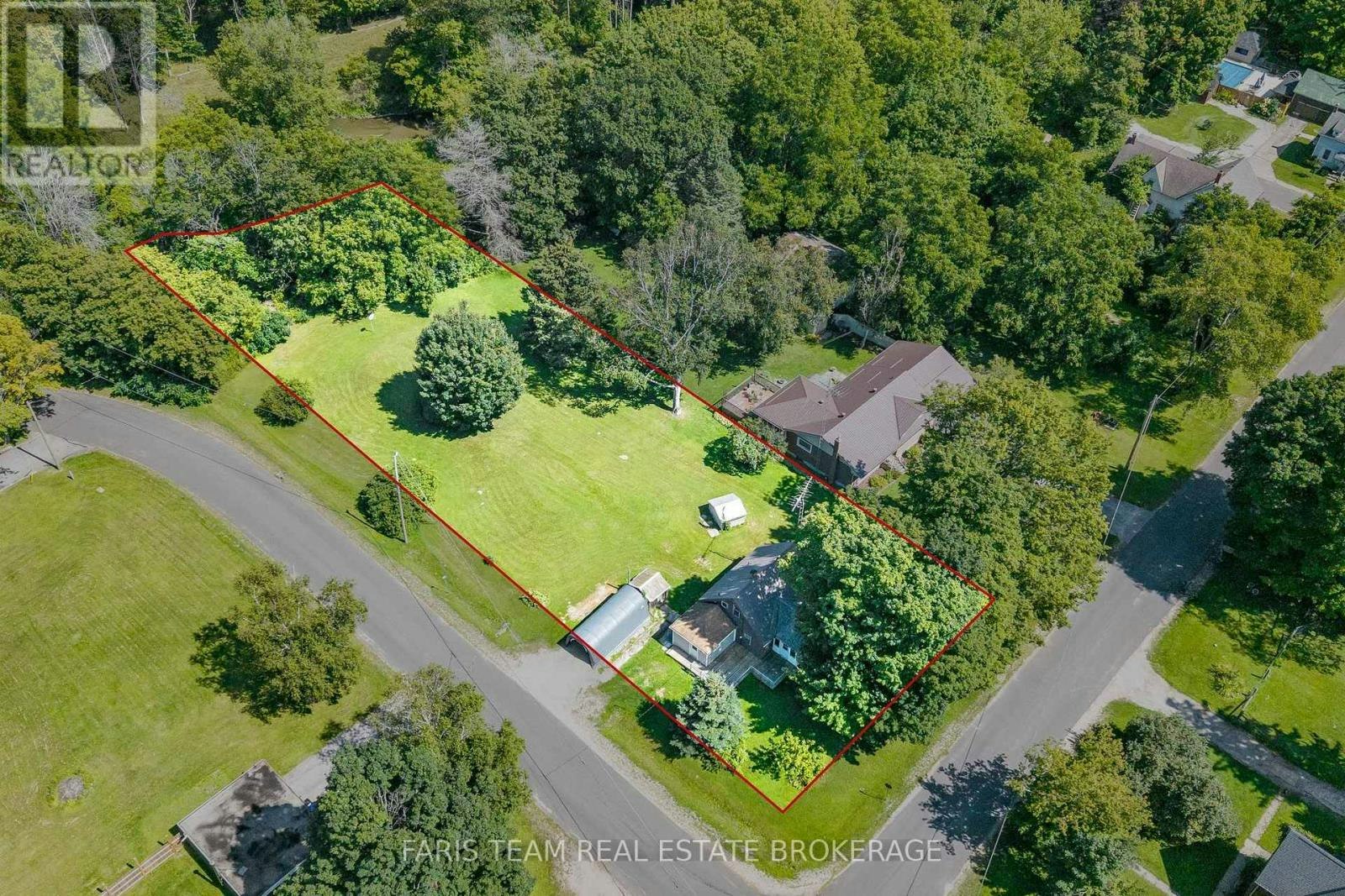 29 Marsh Lane, Tiny, ON, L0K 2E1