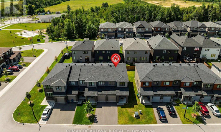 262 Tullaghan Heights