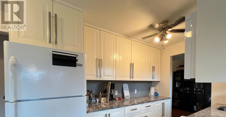 31 Gary Avenue, Ottawa, ON, K2G 3L2 - 7