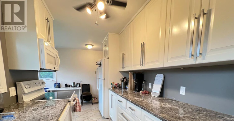 31 Gary Avenue, Ottawa, ON, K2G 3L2 - 8