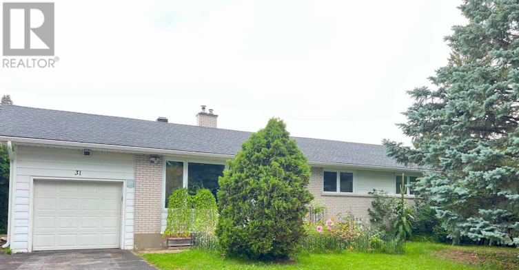31 Gary Avenue, Ottawa, ON, K2G 3L2