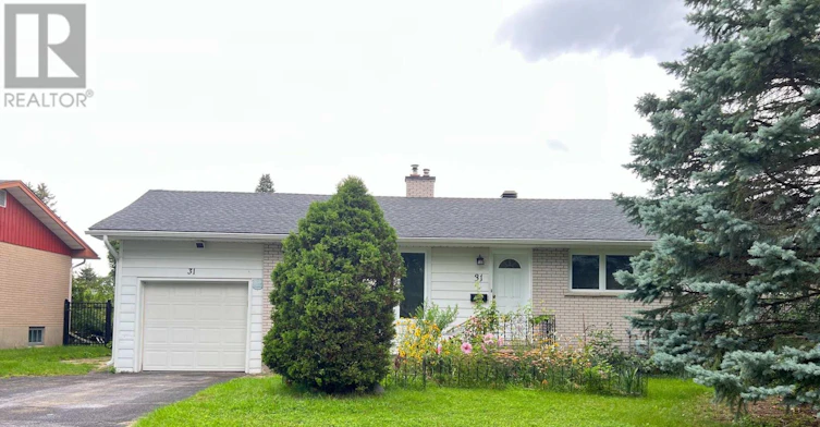 31 Gary Avenue, Ottawa, ON, K2G 3L2 - 2