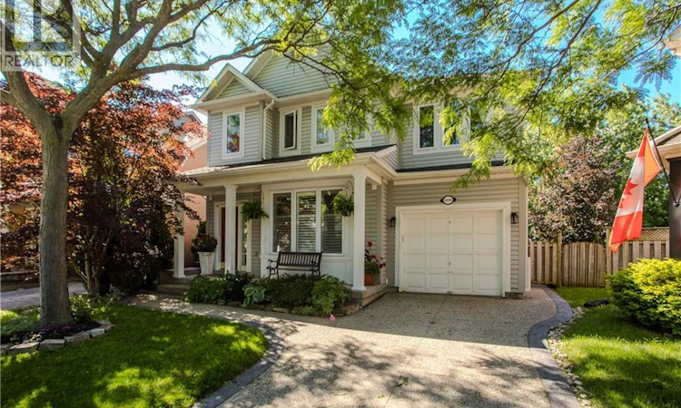 5174 Ravine Crescent