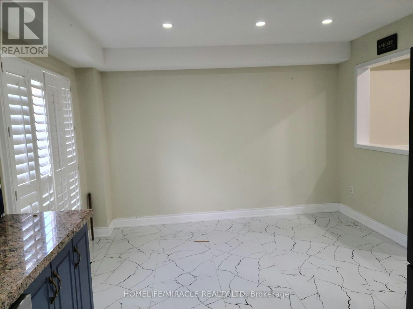 7 Thunderbird Trail, Brampton, ON, L6R 2T4 - 7